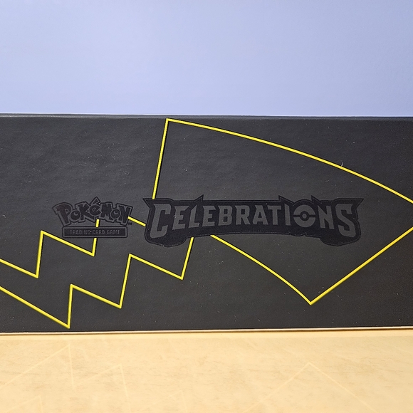 Pokemon celebrations elite trainer box - Picture 10 of 12